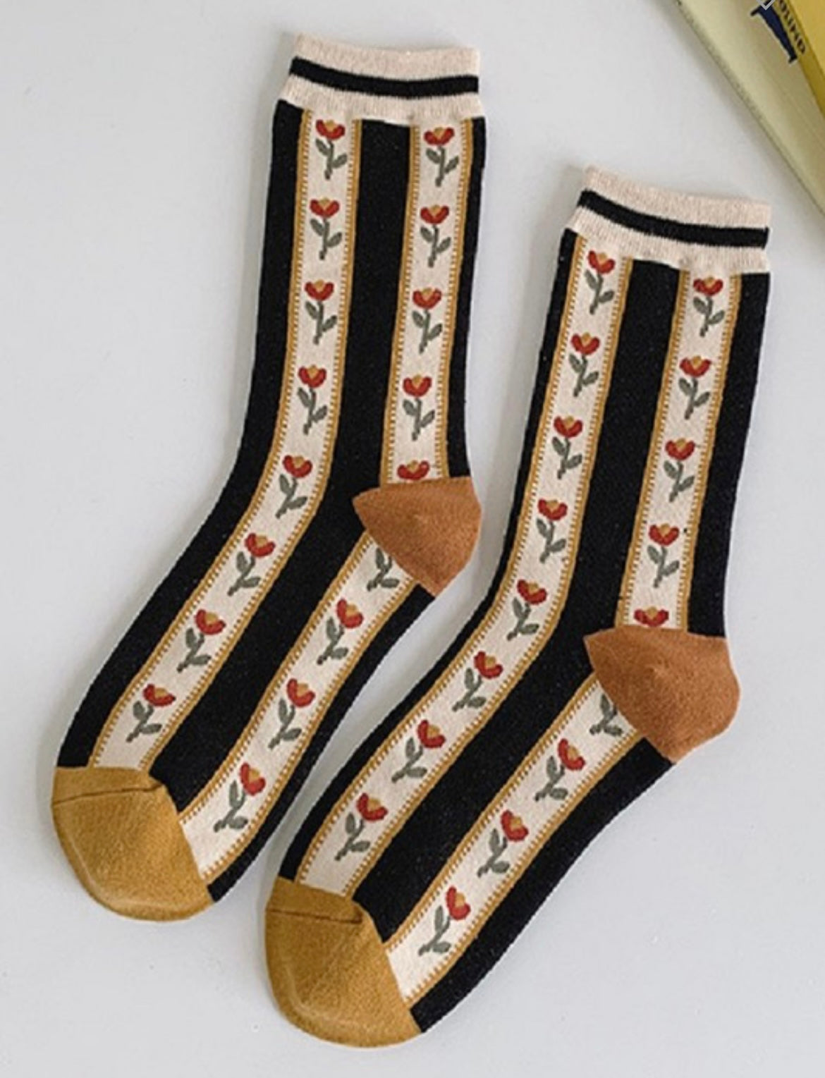 Neutral Floral Socks